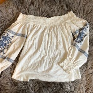 Off shoulder top long sleeve